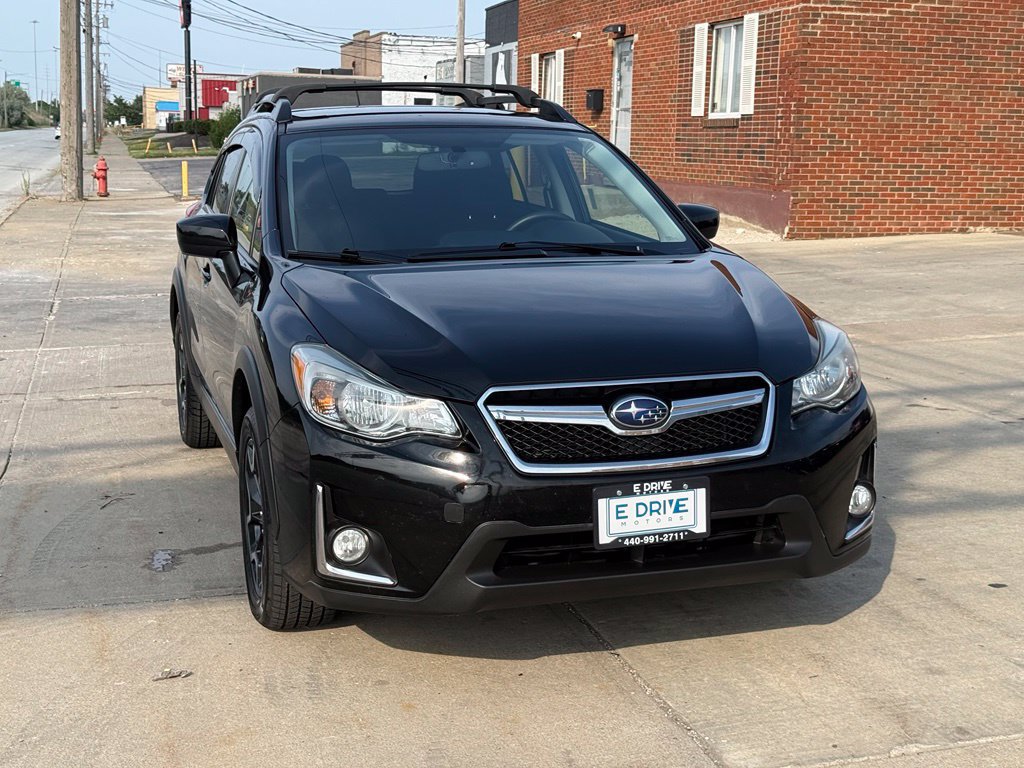 Used 2016 Subaru Crosstrek 2.0i Premium AWD/4WD image 3