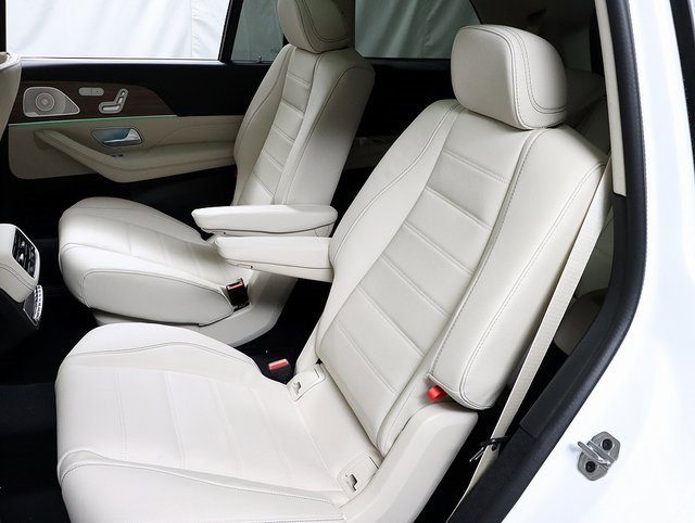 Certified 2025 Mercedes-Benz GLS 580 4MATIC image 12