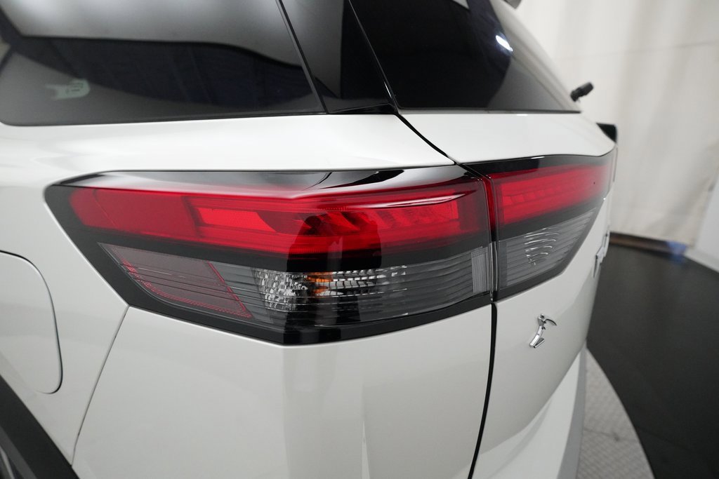 Certified 2024 Nissan Pathfinder SL image 32