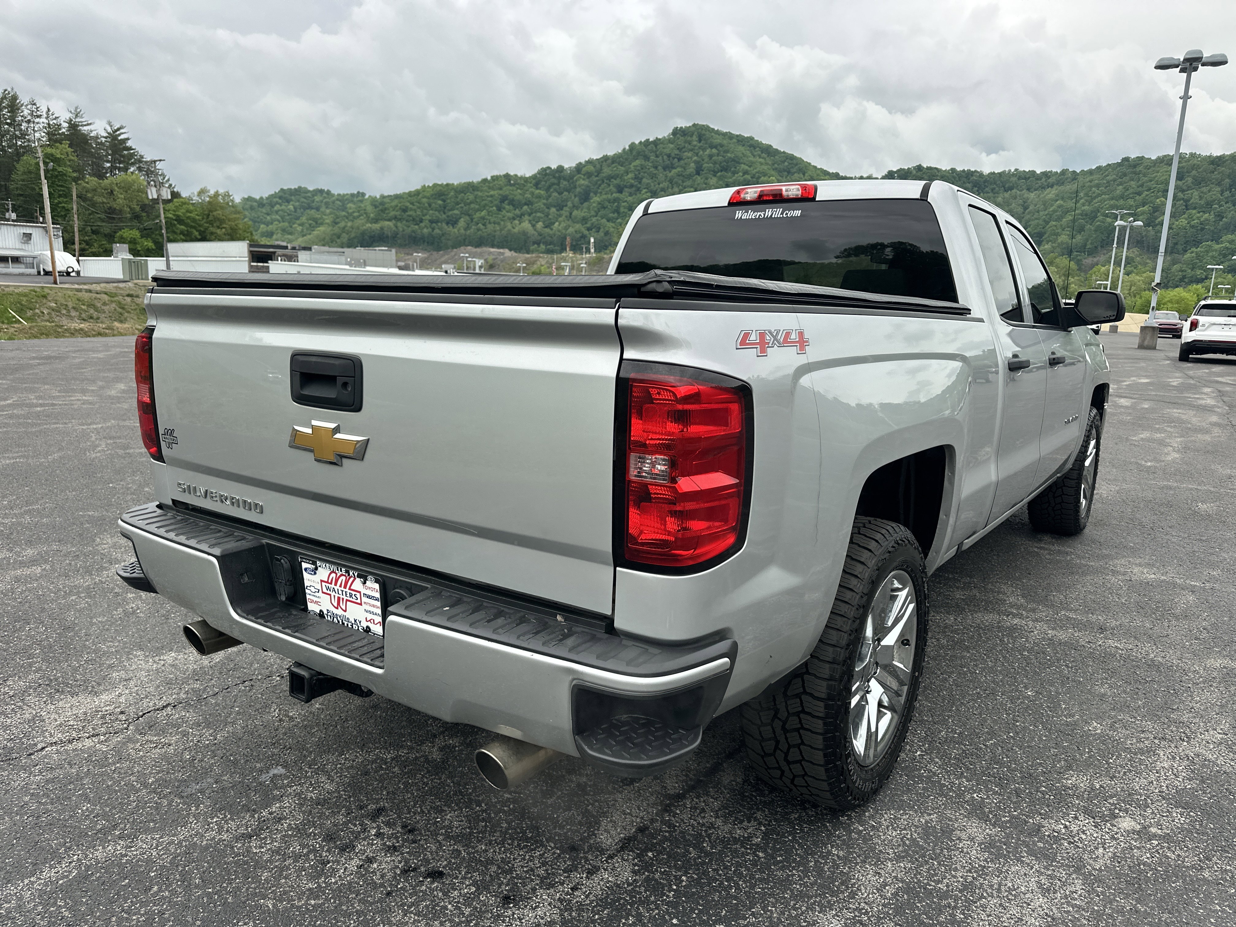 Used 2016 Chevrolet Silverado 1500 Custom w/ Trailering Package AWD/4WD image 2