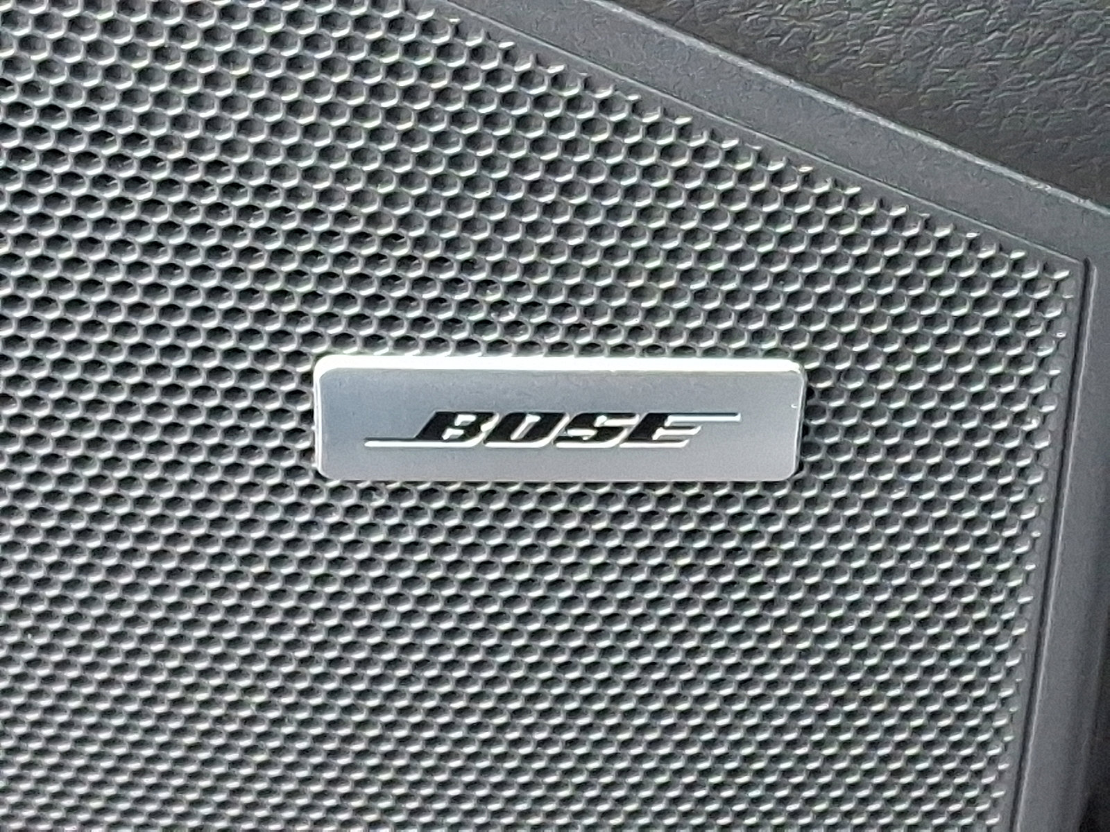 Used 2024 Porsche Cayenne Coupe image 28