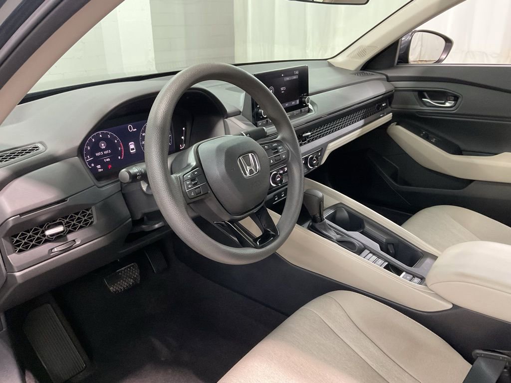 Certified 2023 Honda Accord EX image 19
