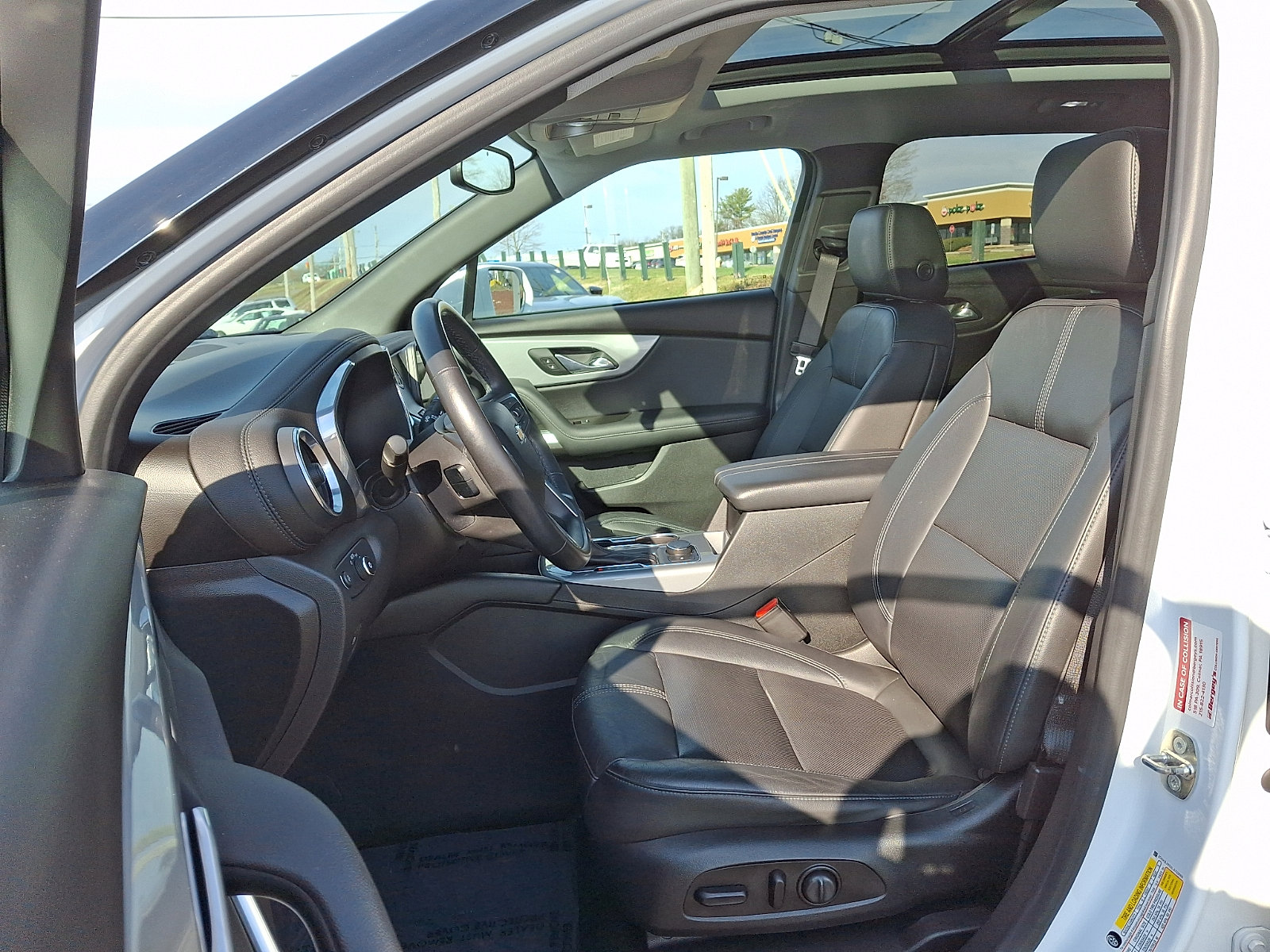 Used 2020 Chevrolet Blazer LT image 13