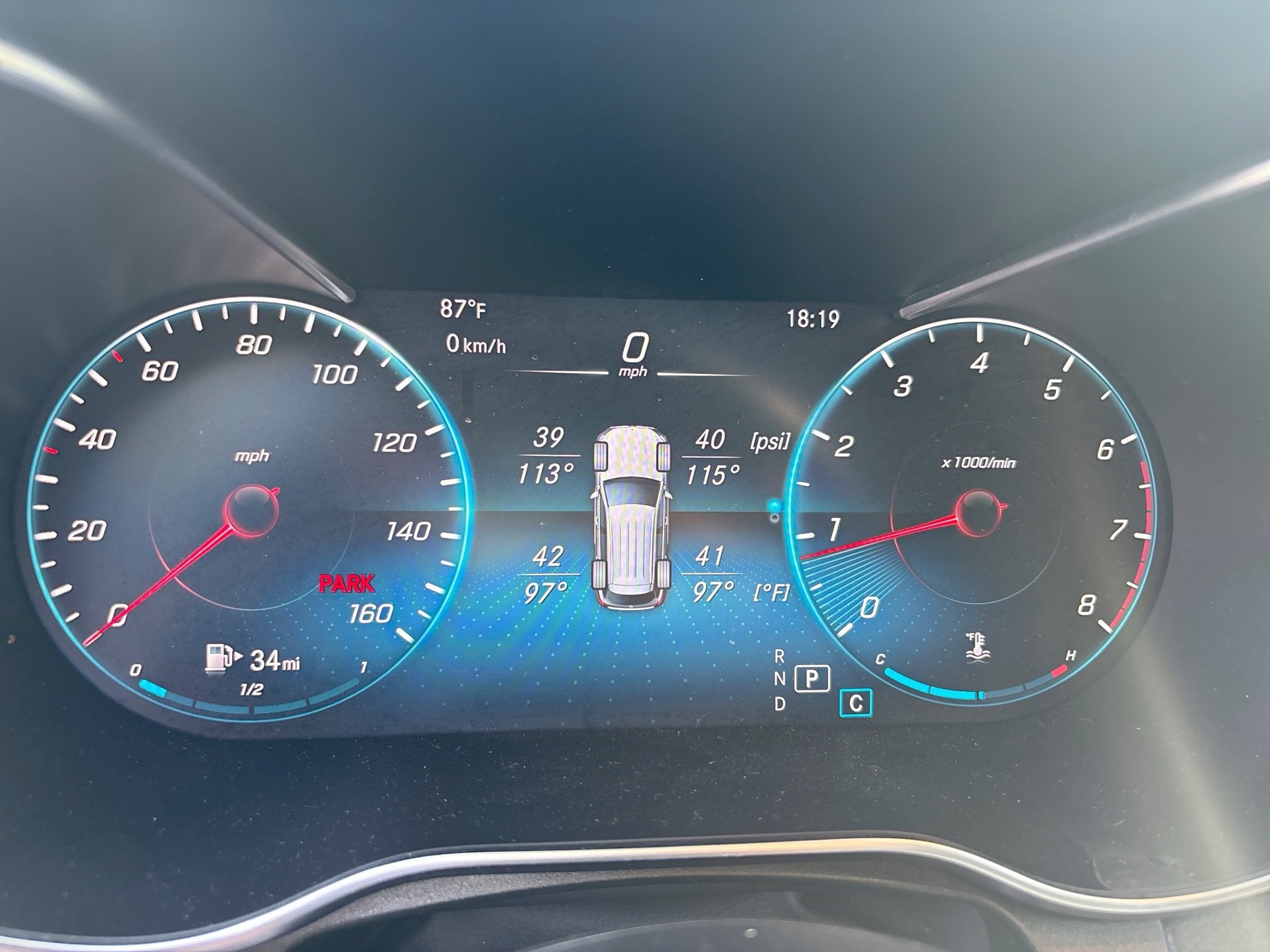 Used 2021 Mercedes-Benz GLC 300 w/ AMG Line image 10