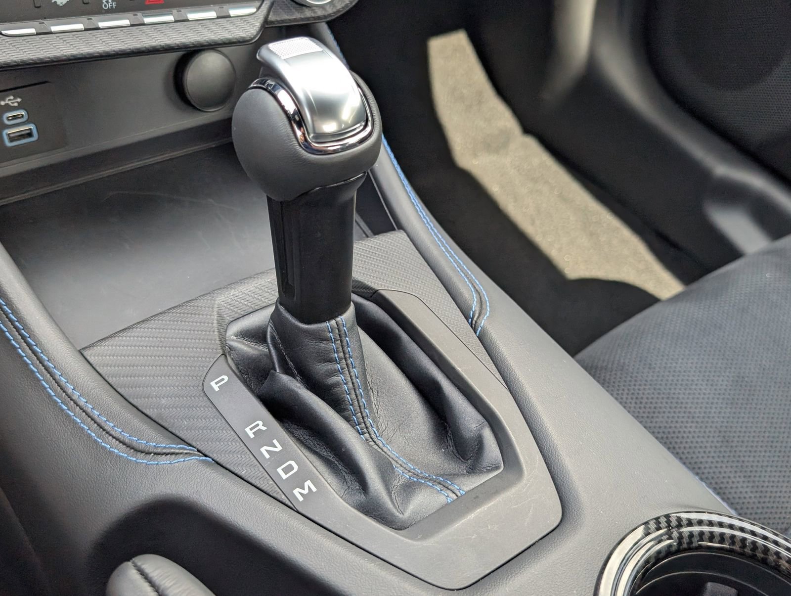 Used 2025 Ford Mustang Dark Horse RWD image 8