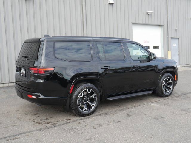 Used 2025 Jeep Wagoneer Series II AWD/4WD image 10