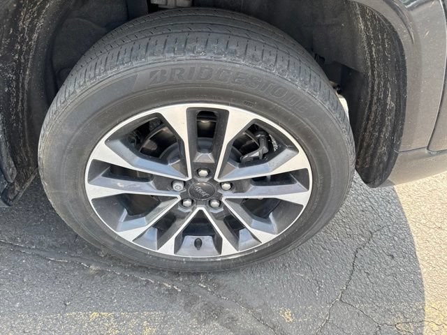 Used 2023 Jeep Grand Cherokee Overland AWD/4WD image 6