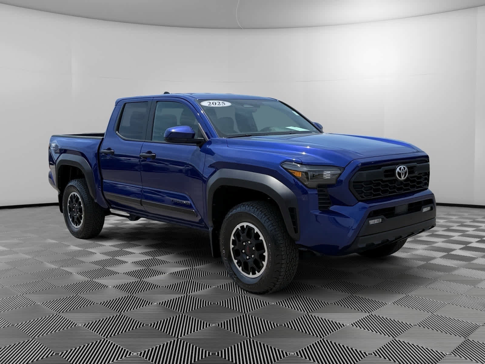 Used 2025 Toyota Tacoma TRD Off-Road AWD/4WD image 7