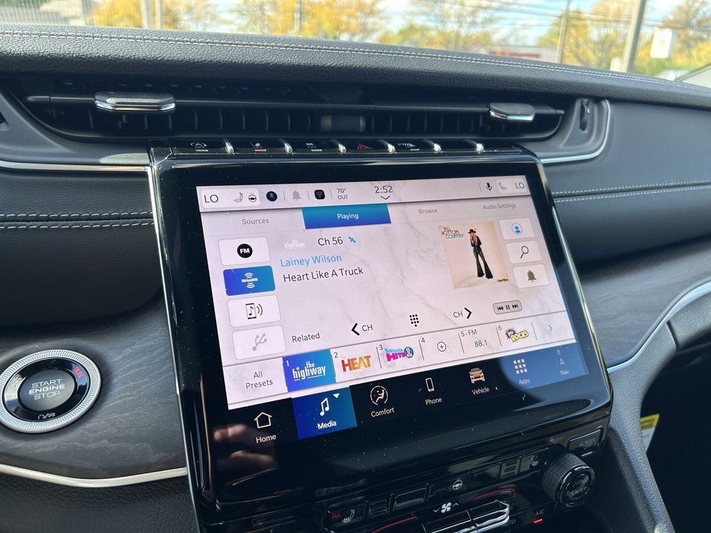 New 2025 Jeep Grand Cherokee Limited image 21