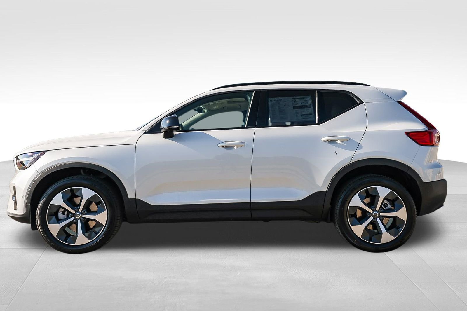 New 2026 Volvo XC40 B5 Plus w/ Protection Package Premier image 8