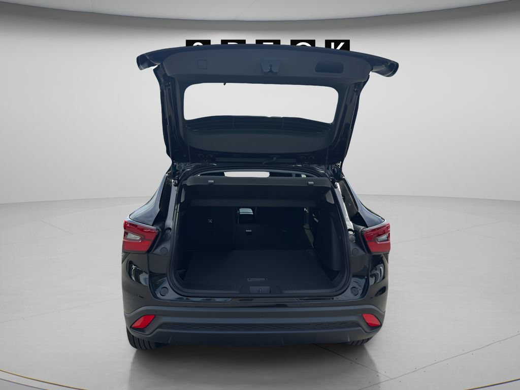 New 2026 Chevrolet Trax LT w/ Driver Confidence Package FWD image 9