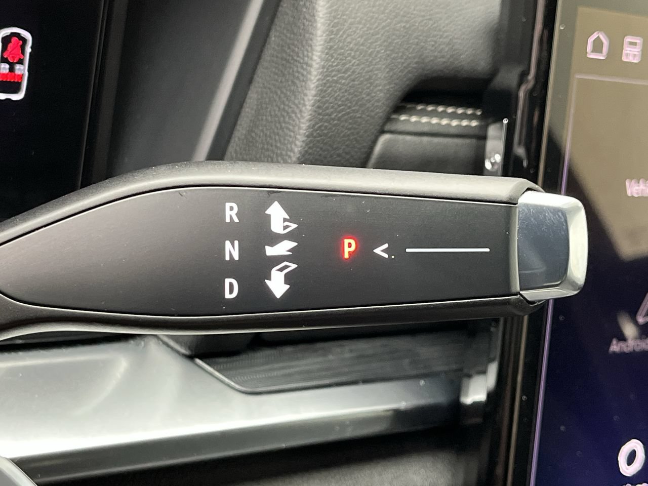 Certified 2025 GMC Terrain Elevation w/ Technology Package II AWD/4WD image 24