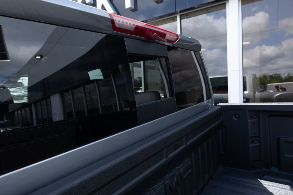 New 2026 GMC Sierra 3500 Denali w/ Technology Package AWD/4WD image 35