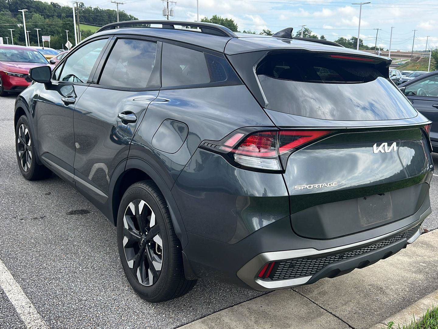 Used 2023 Kia Sportage X-Line w/ X-Line Premium Package AWD/4WD image 3