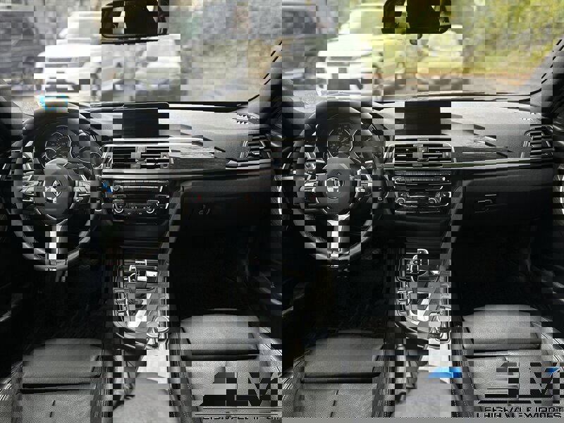 Used 2017 BMW 340i xDrive Sedan image 16