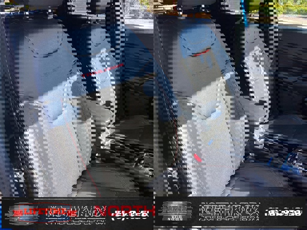 Used 2025 Jeep Compass Trailhawk w/ Trailhawk Elite Group image 26