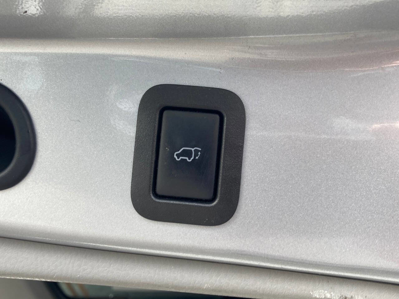 Used 2015 Toyota Highlander Limited image 40