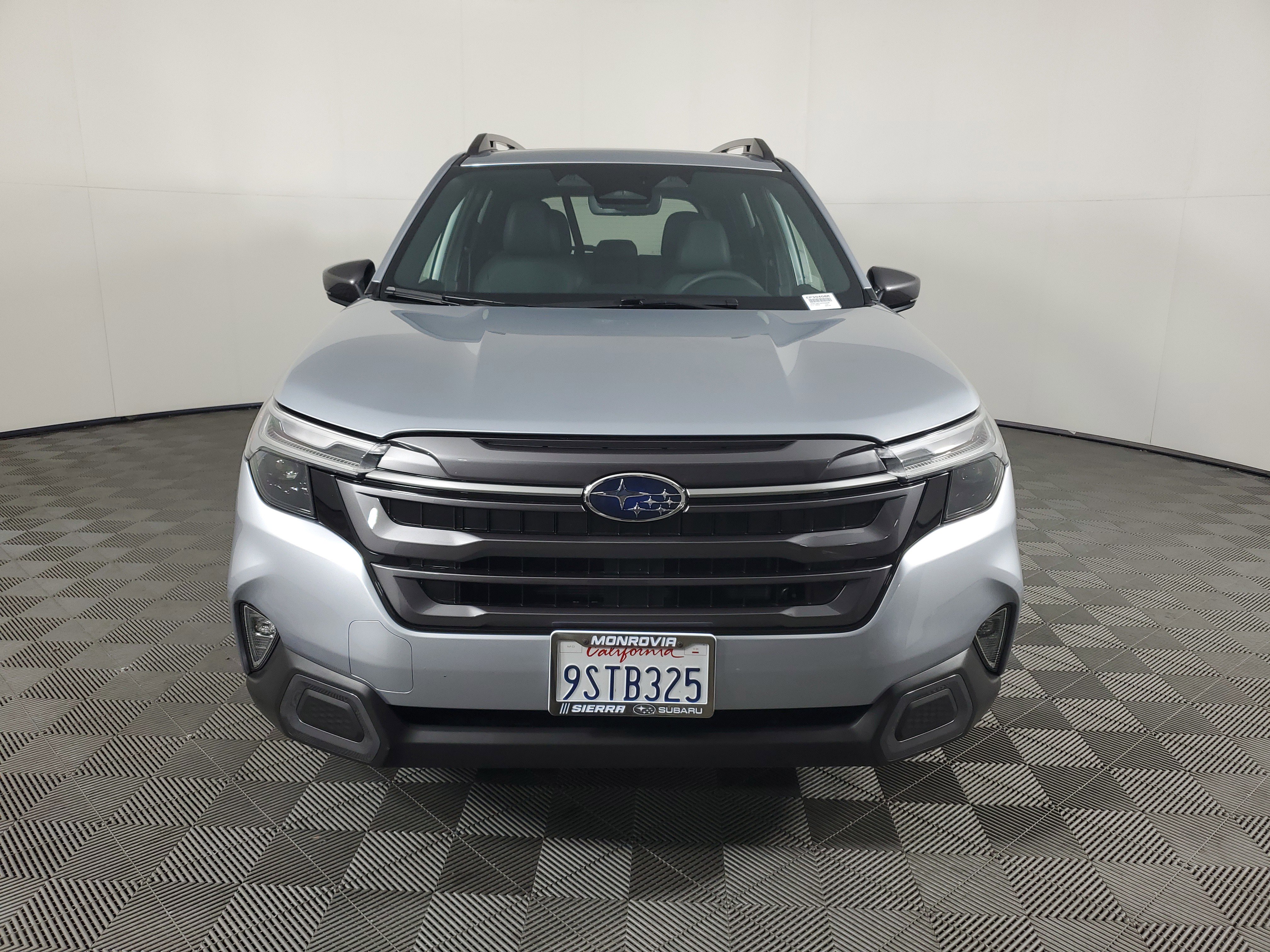 Used 2025 Subaru Forester Limited image 9