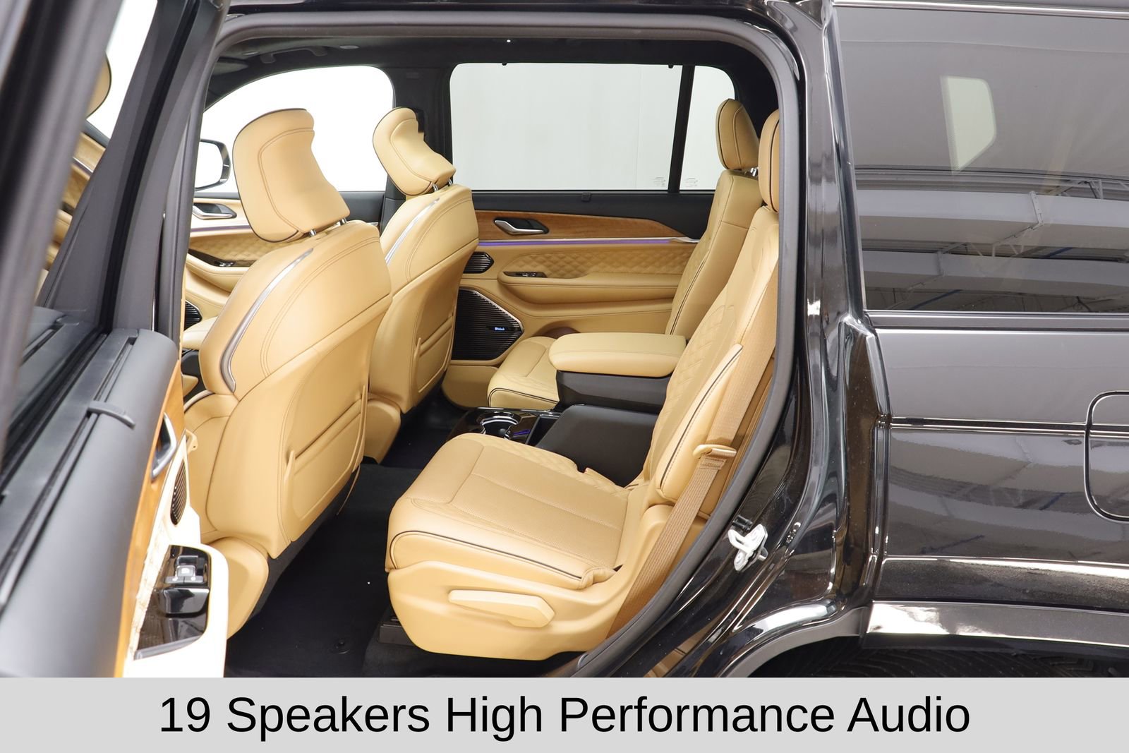 Used 2023 Jeep Grand Cherokee L Summit image 21