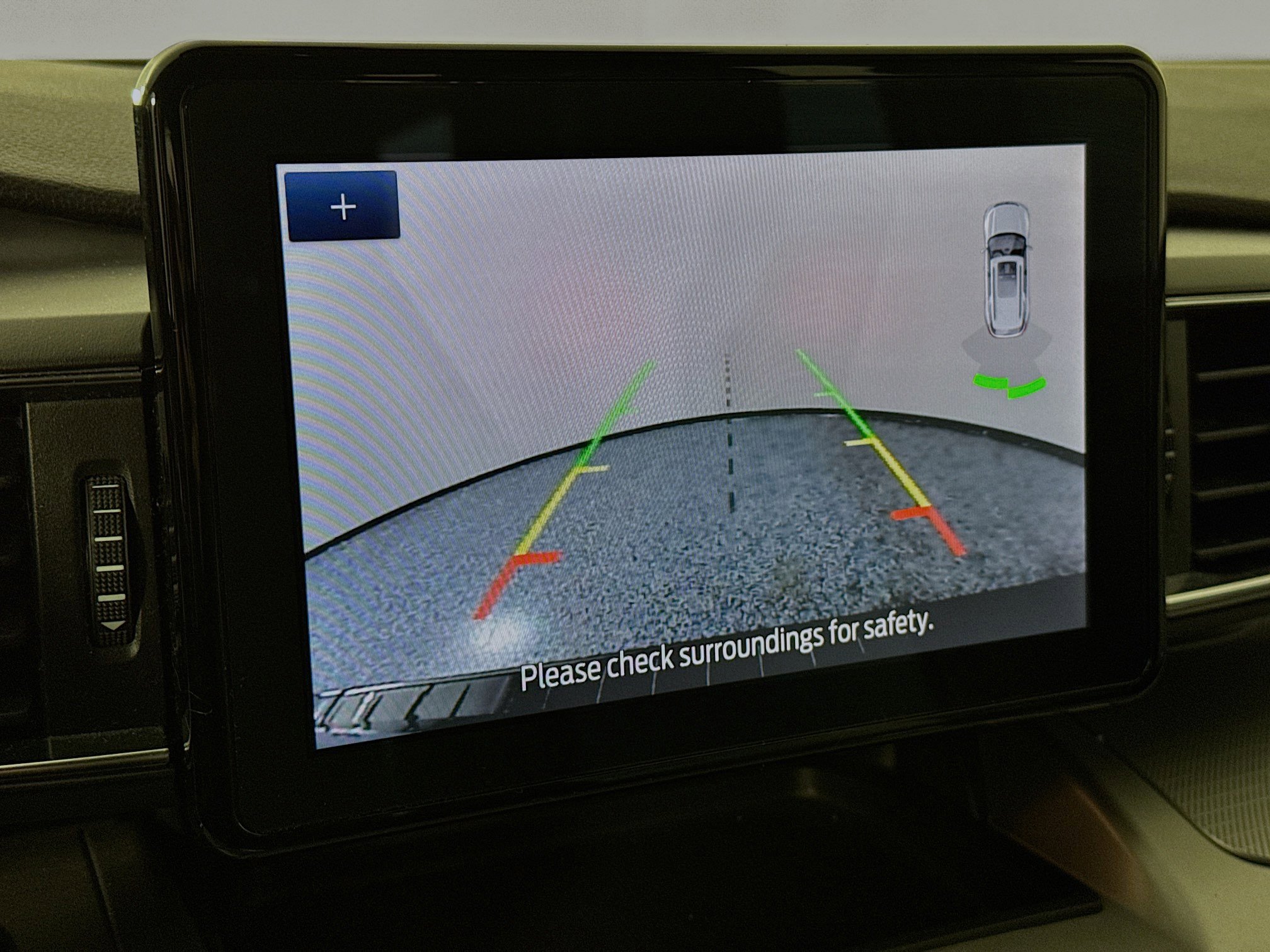 Used 2022 Ford Explorer XLT w/ Equipment Group 202A image 13