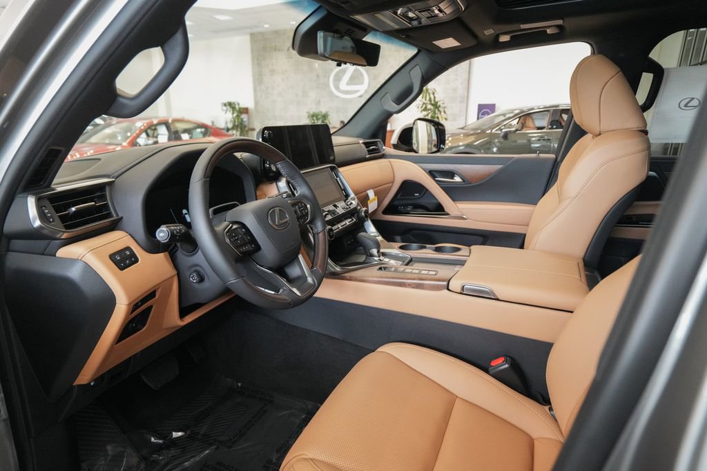 New 2026 Lexus LX 700h Luxury image 7