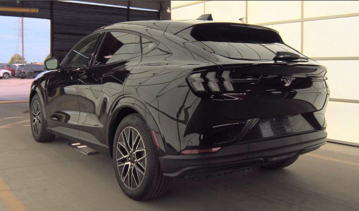 Used 2025 Ford Mustang Mach-E Premium image 5