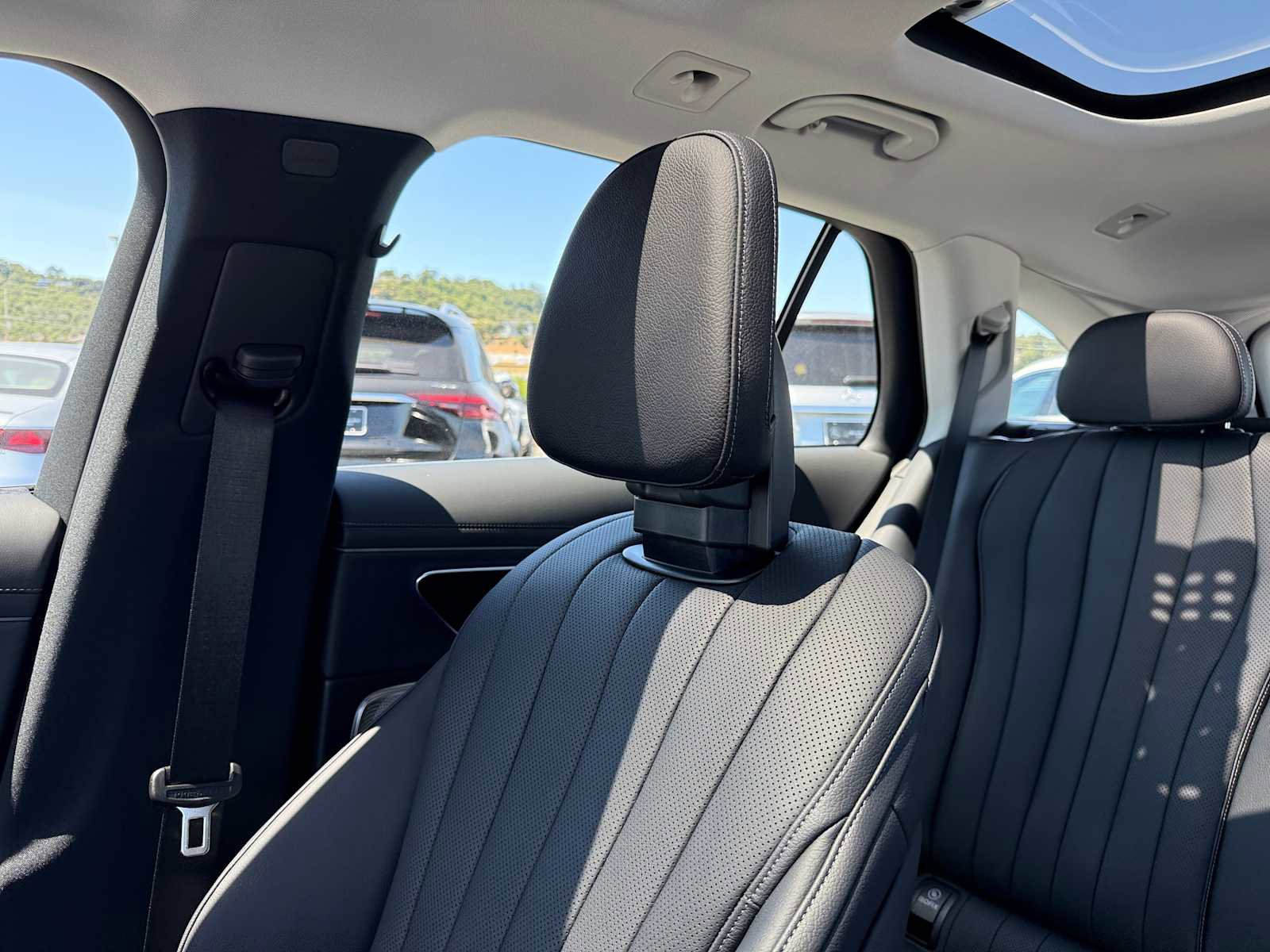 New 2025 Mercedes-Benz E 450 4MATIC All-Terrain Wagon image 27