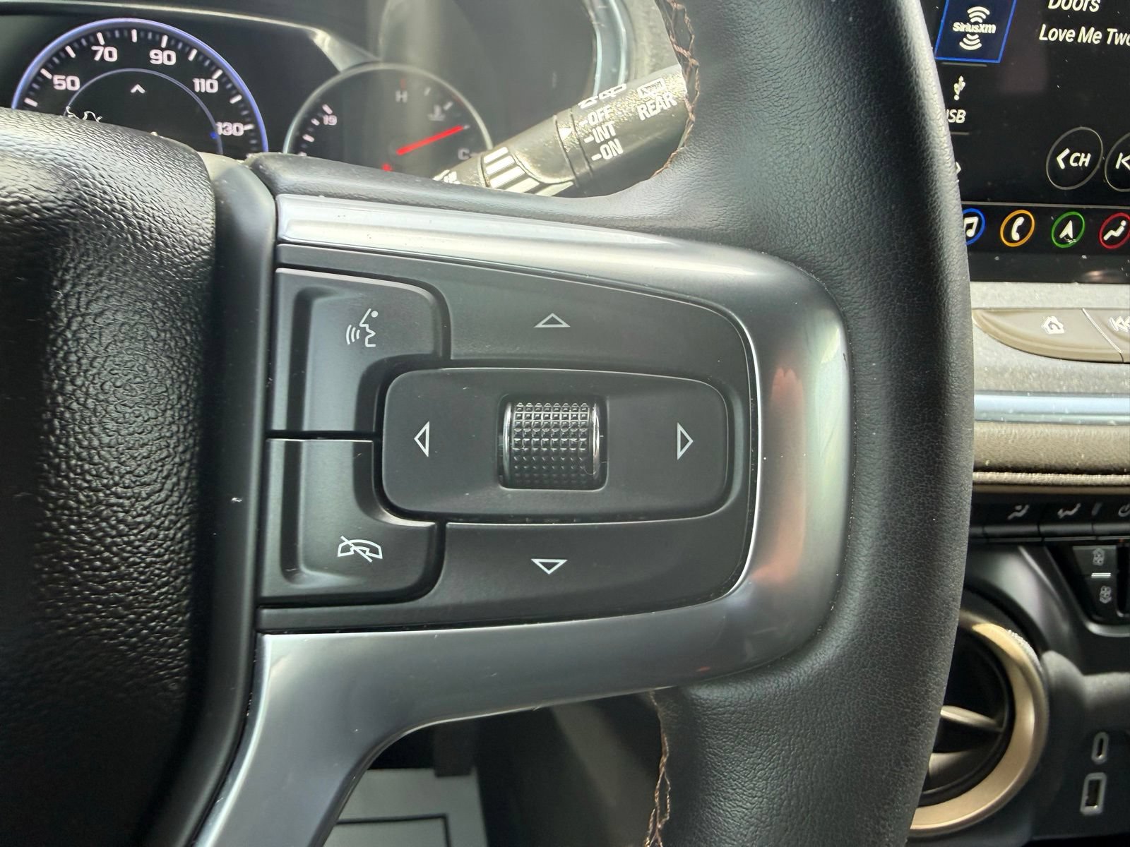 Used 2024 Chevrolet Blazer Premier w/ Driver Confidence II Package FWD image 20