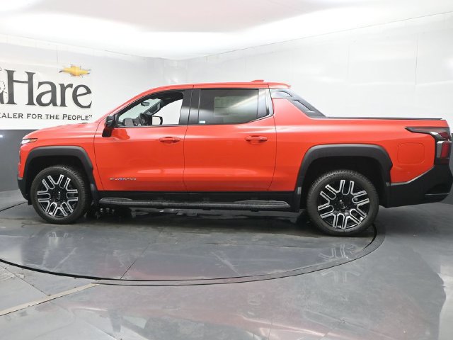 New 2026 Chevrolet Silverado EV LT AWD/4WD image 30