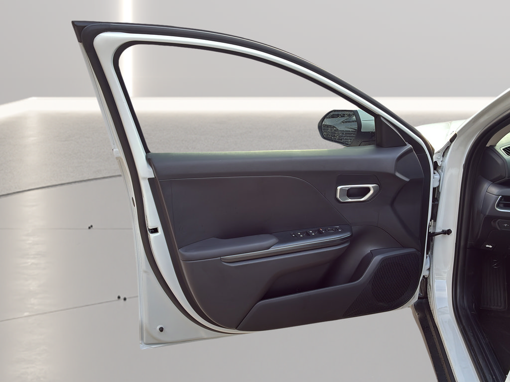 New 2026 Kia K4 FWD image 11