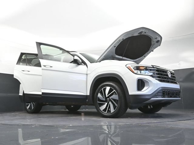 Used 2024 Volkswagen Atlas SE FWD image 44