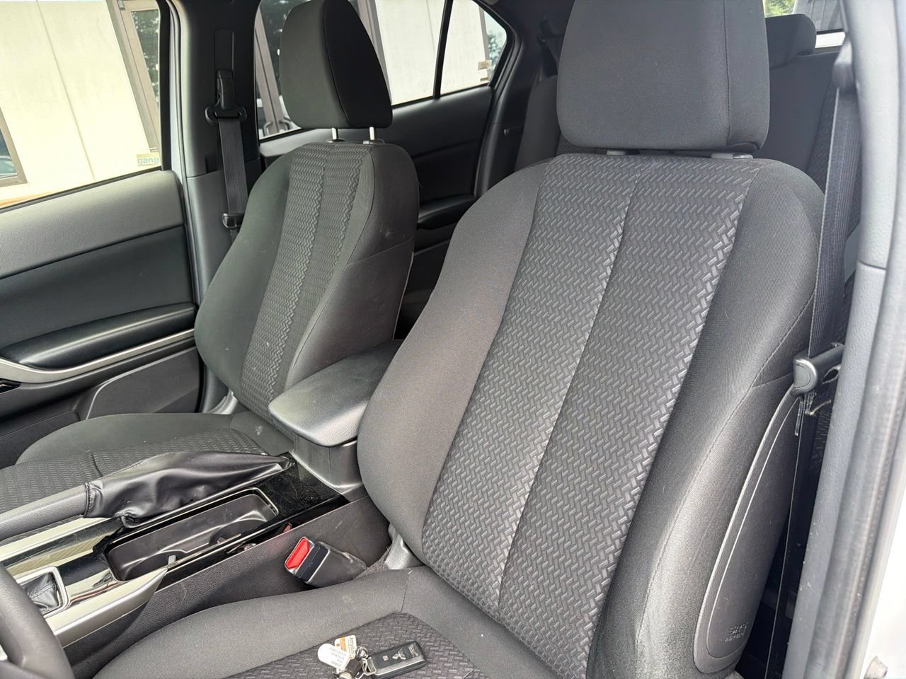 Used 2024 Mitsubishi Eclipse Cross LE AWD/4WD image 3