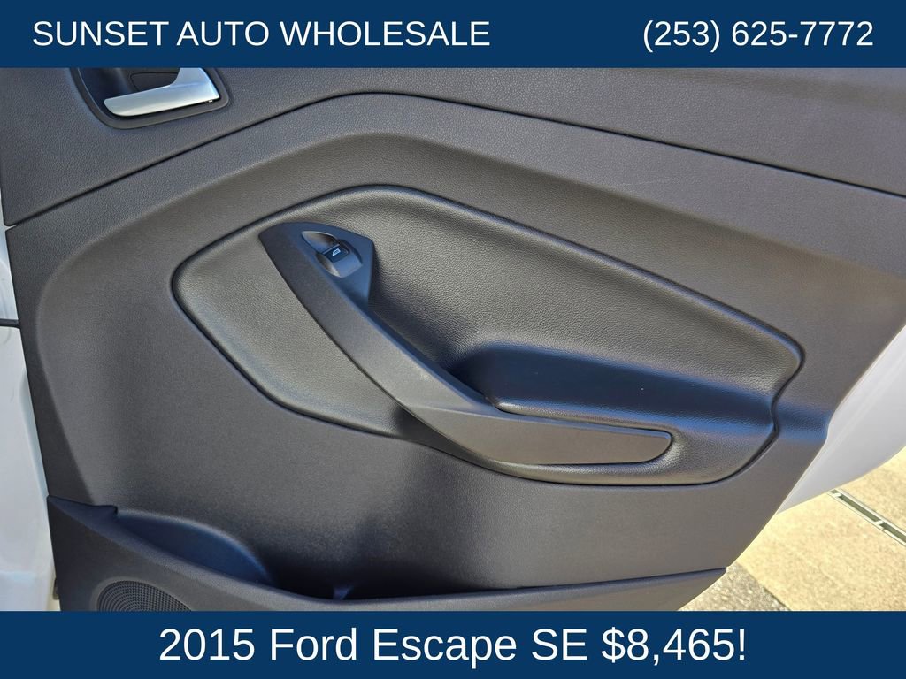 Used 2015 Ford Escape SE FWD image 25