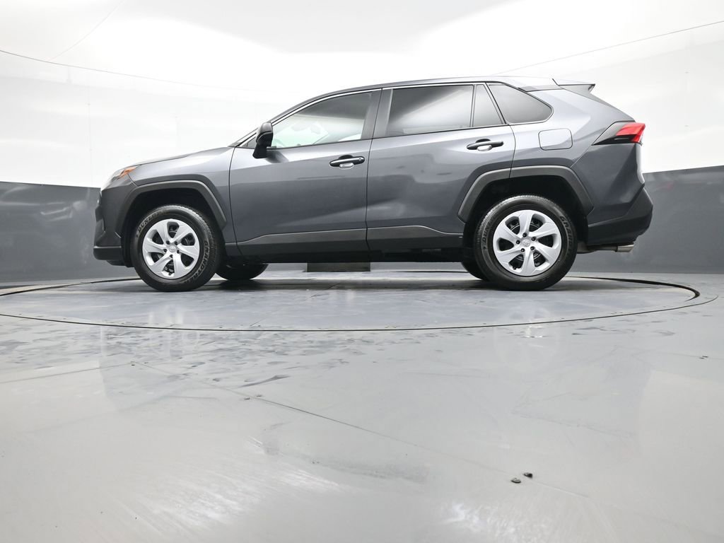 Used 2025 Toyota RAV4 LE image 32