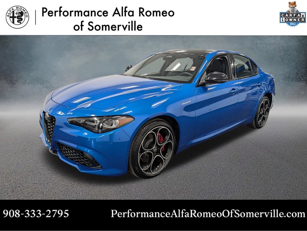 Used 2026 Alfa Romeo Giulia AWD image 1