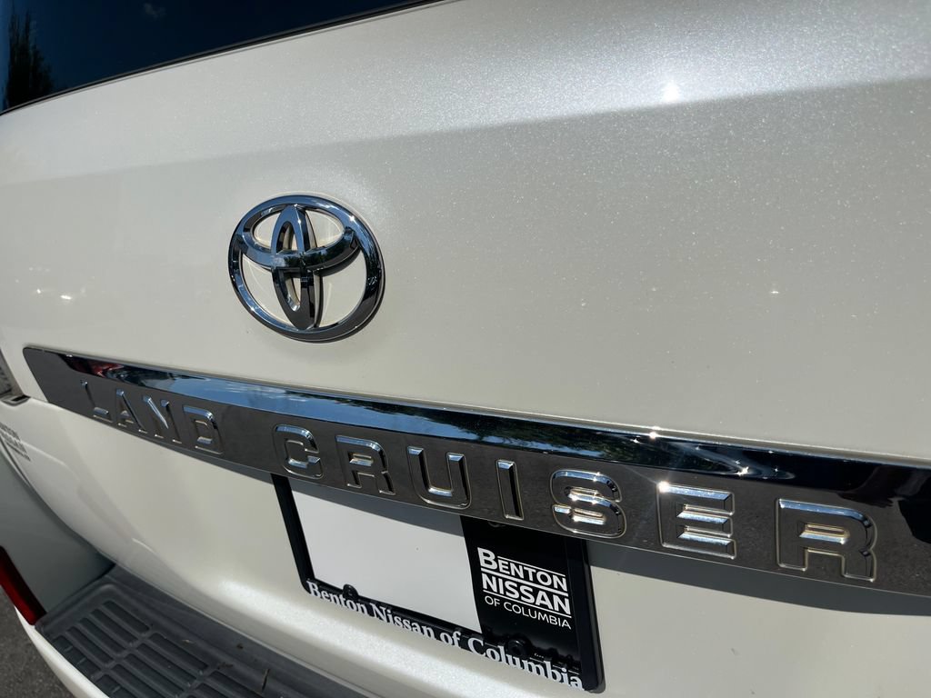 Used 2015 Toyota Land Cruiser AWD/4WD image 41