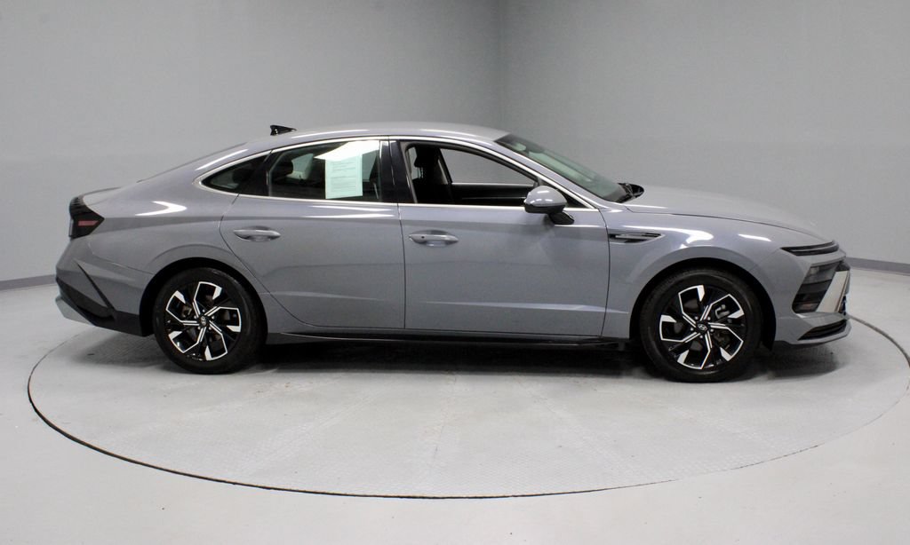 Used 2024 Hyundai Sonata SEL FWD image 10