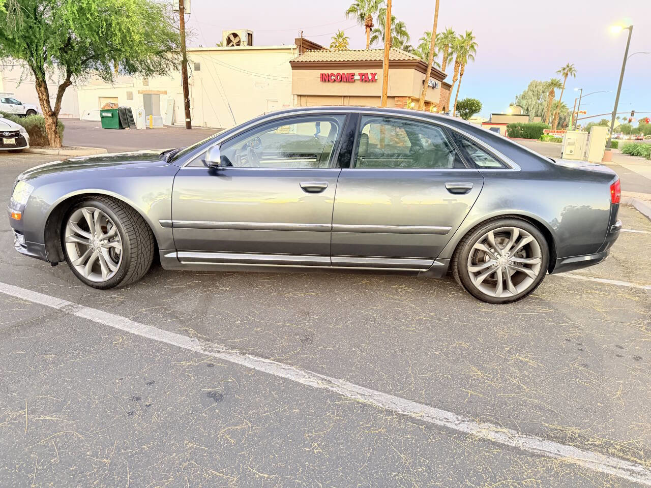 Used 2008 Audi S8 AWD/4WD image 11
