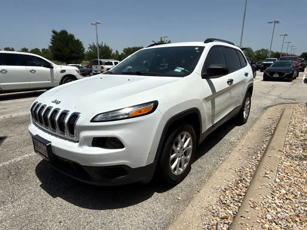Used 2016 Jeep Cherokee Sport FWD video 2