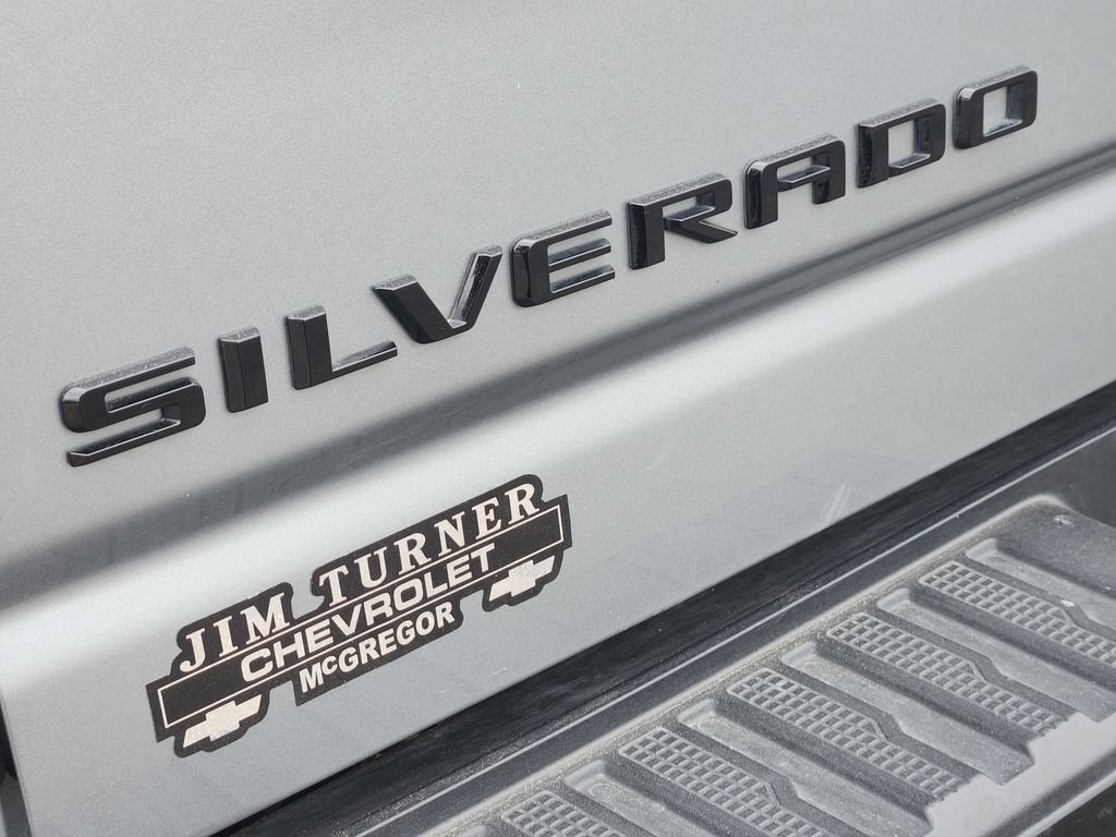Used 2024 Chevrolet Silverado 2500 Custom w/ Custom Value Package image 11