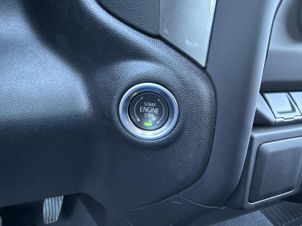 Used 2025 Chevrolet Silverado 1500 Custom image 21