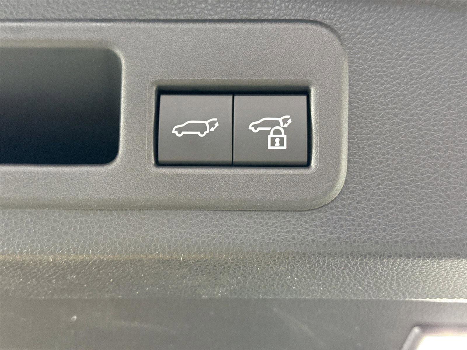 Certified 2026 Toyota 4Runner Limited AWD/4WD image 36