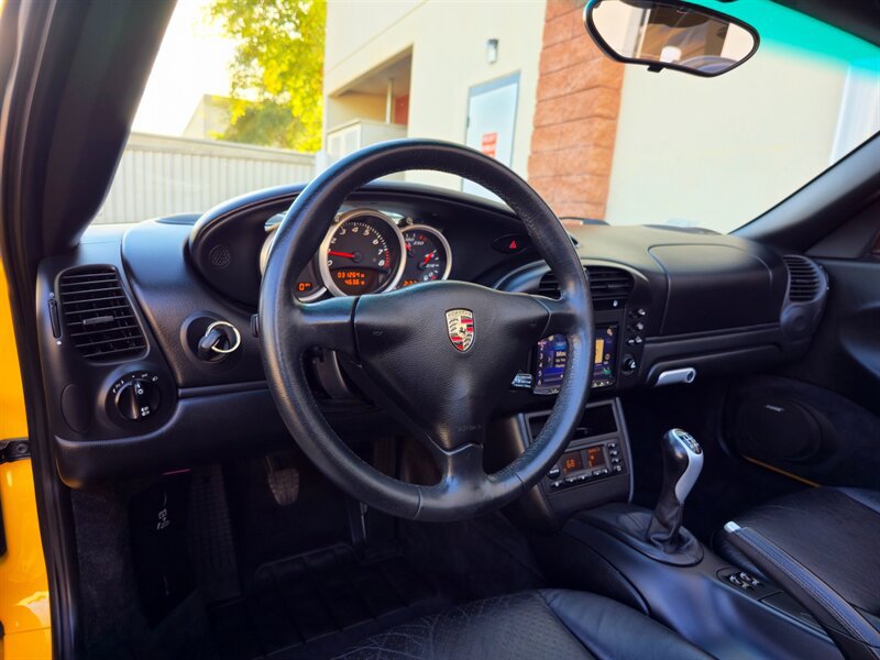 Used 2003 Porsche Boxster RWD image 18