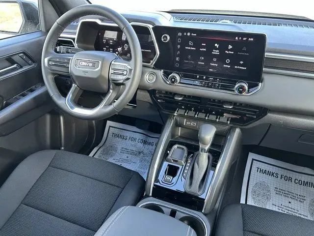 New 2026 GMC Canyon Elevation w/ LPO, Black Badging Package RWD image 23