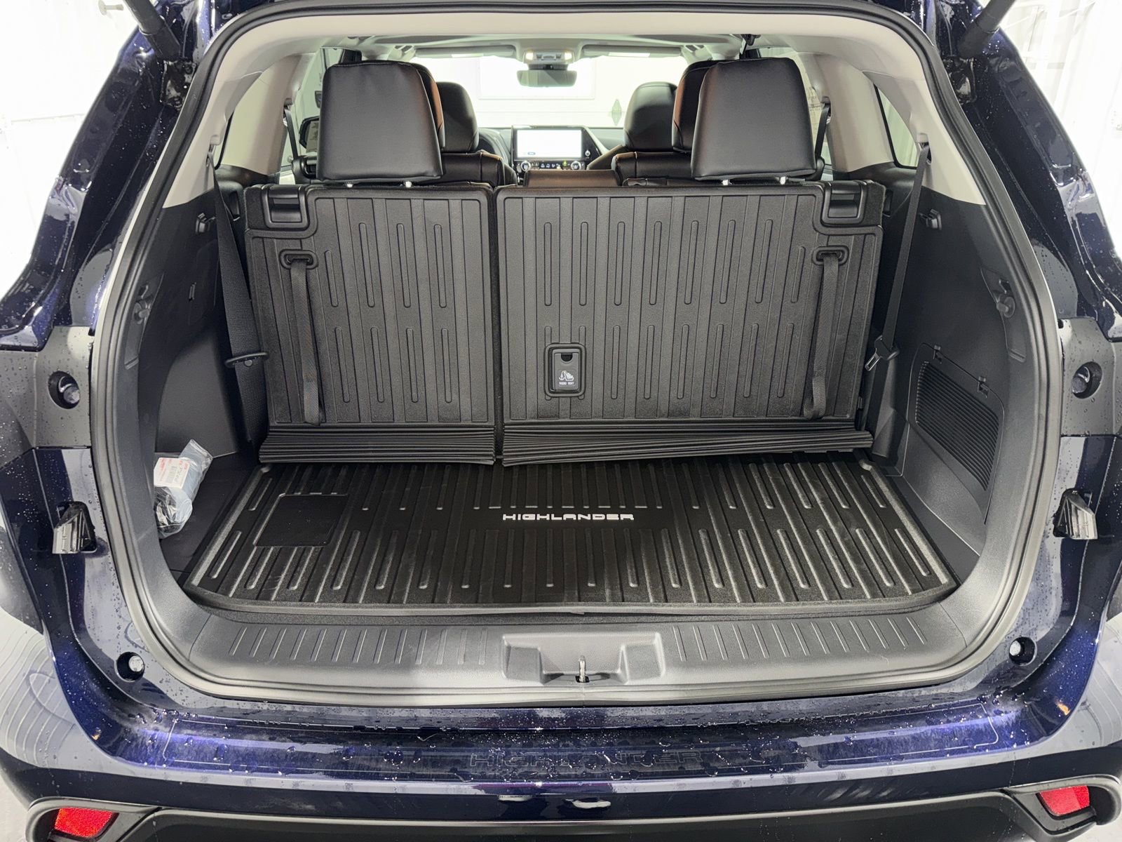 New 2026 Toyota Highlander XLE image 35