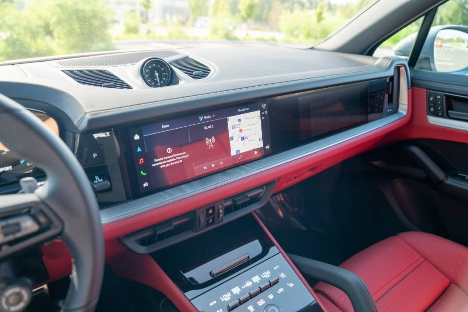 New 2026 Porsche Cayenne E-Hybrid AWD/4WD image 10