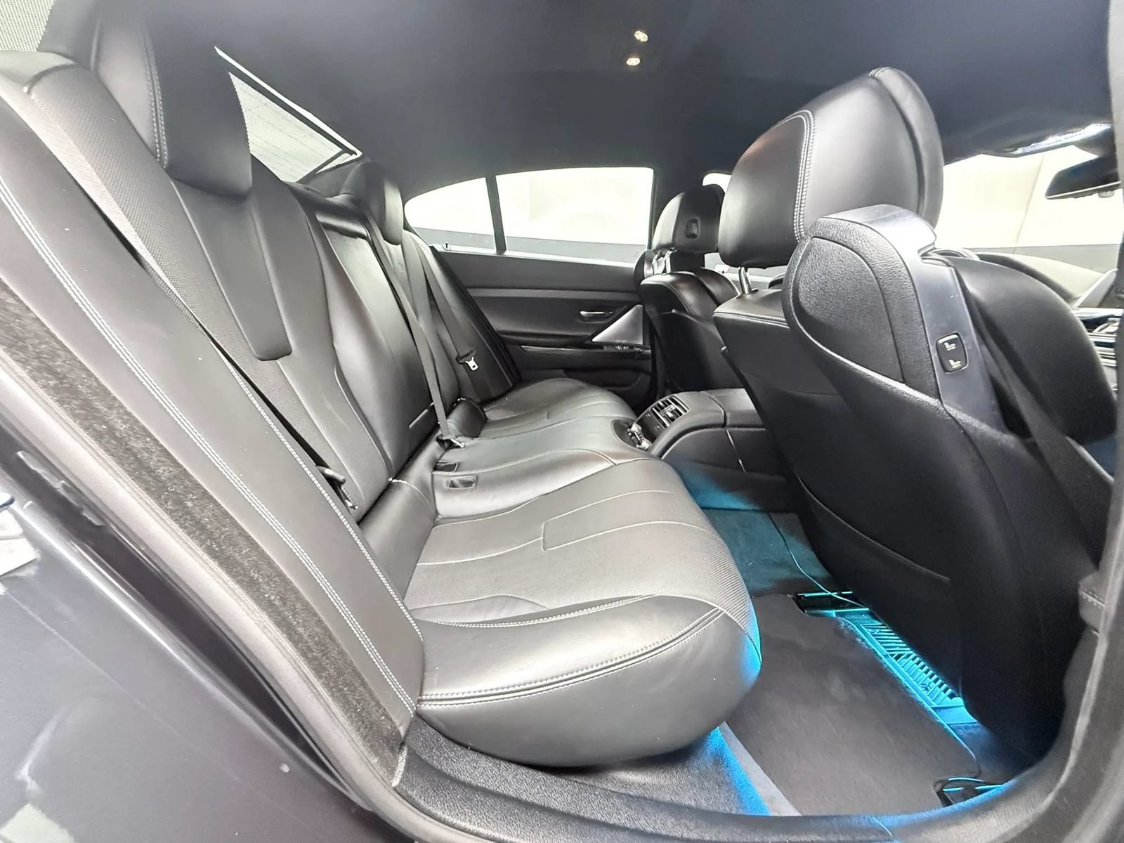 Used 2015 BMW M6 Gran Coupe RWD image 26