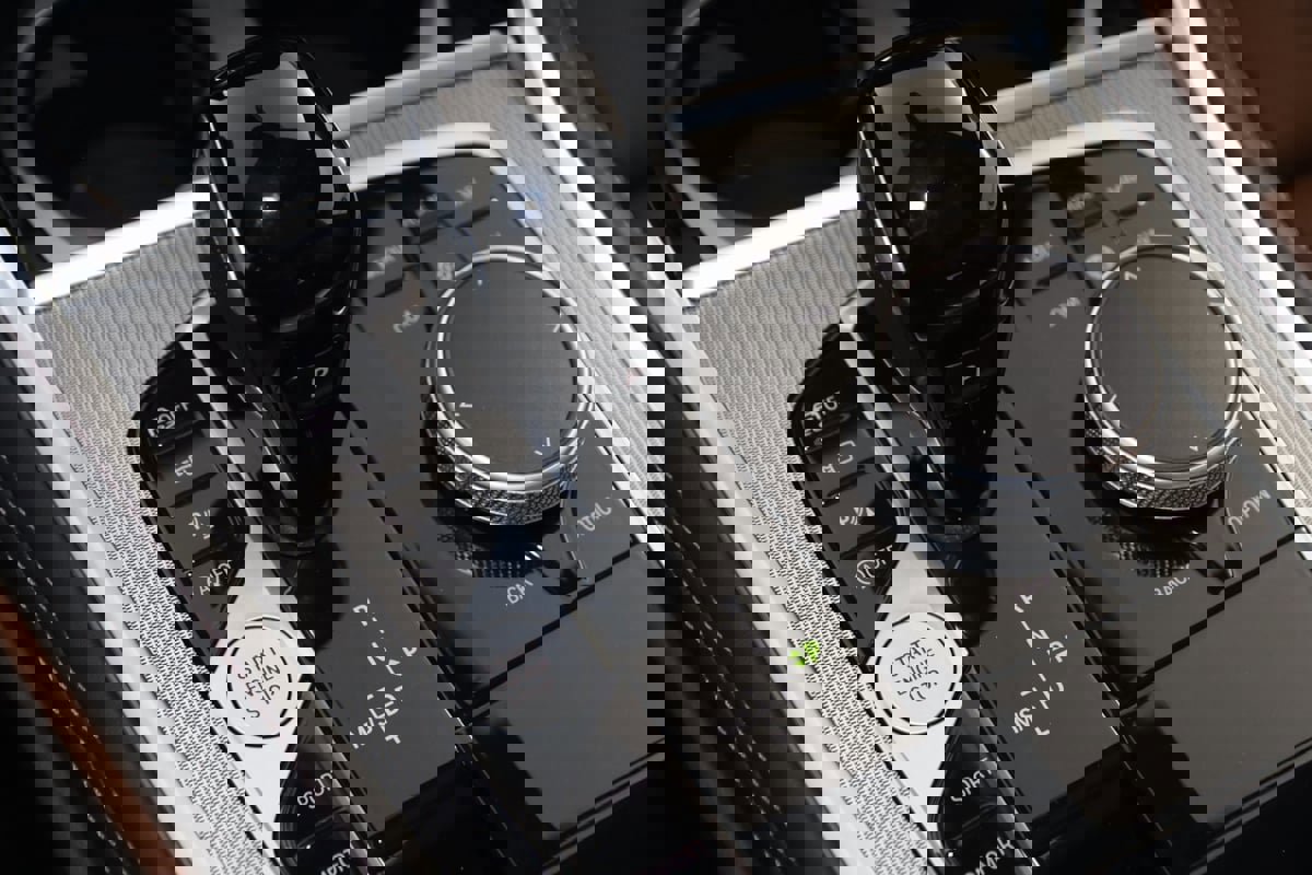 Used 2025 BMW 840i xDrive w/ M Sport Professional Package image 28