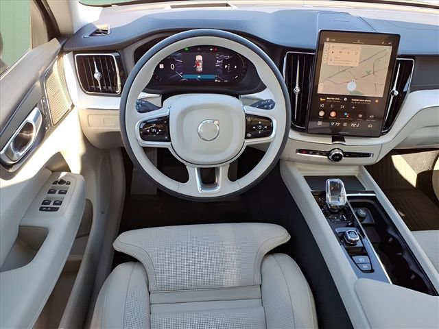 New 2026 Volvo XC60 B5 Ultra w/ Protection Package Premier image 11