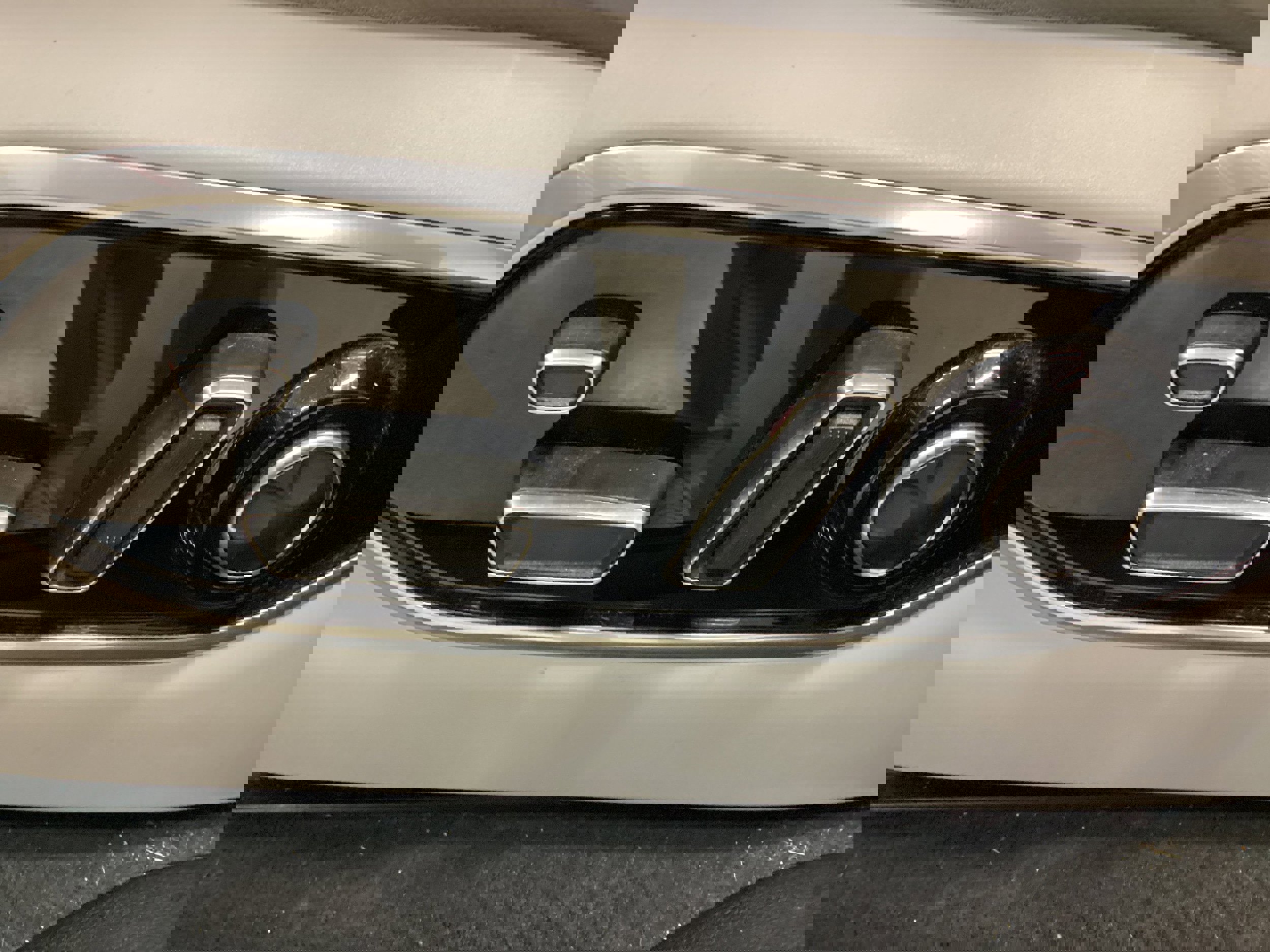 Used 2023 Jeep Grand Cherokee Overland w/ Adv Protech Group III image 17